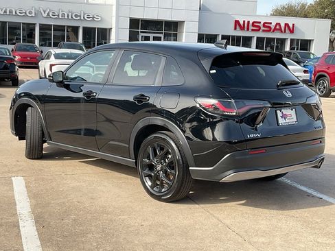 Used 2025 Honda HR-V Sport image 7