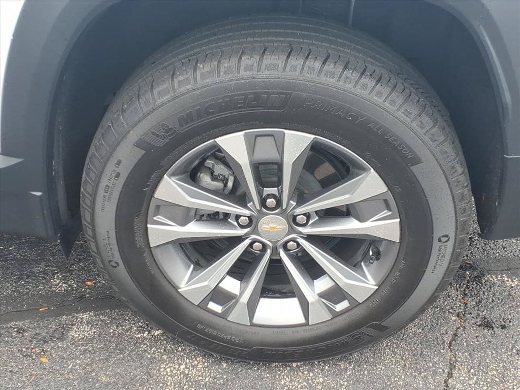 Used 2025 Chevrolet Equinox LT AWD/4WD image 30