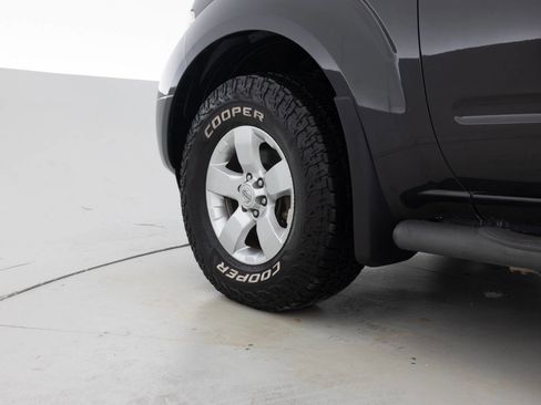 Used 2012 Nissan Frontier SV w/ SV Premium Utility Pkg image 17