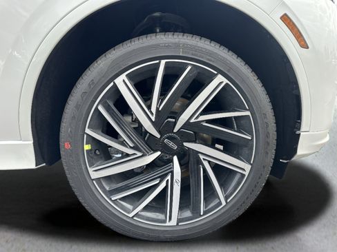 New 2026 Lincoln Aviator Black Label w/ Jet Appearance Package AWD/4WD image 8