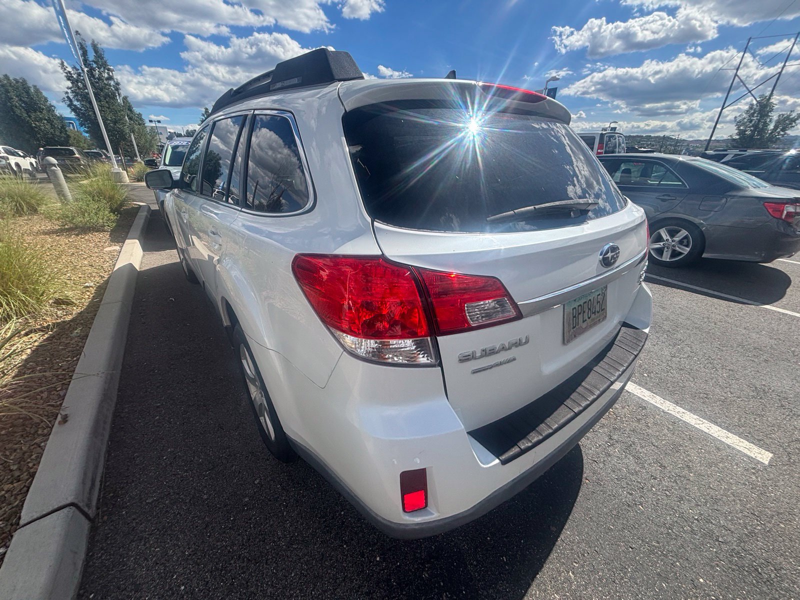 Used 2011 Subaru Outback 3.6R Limited AWD/4WD image 6