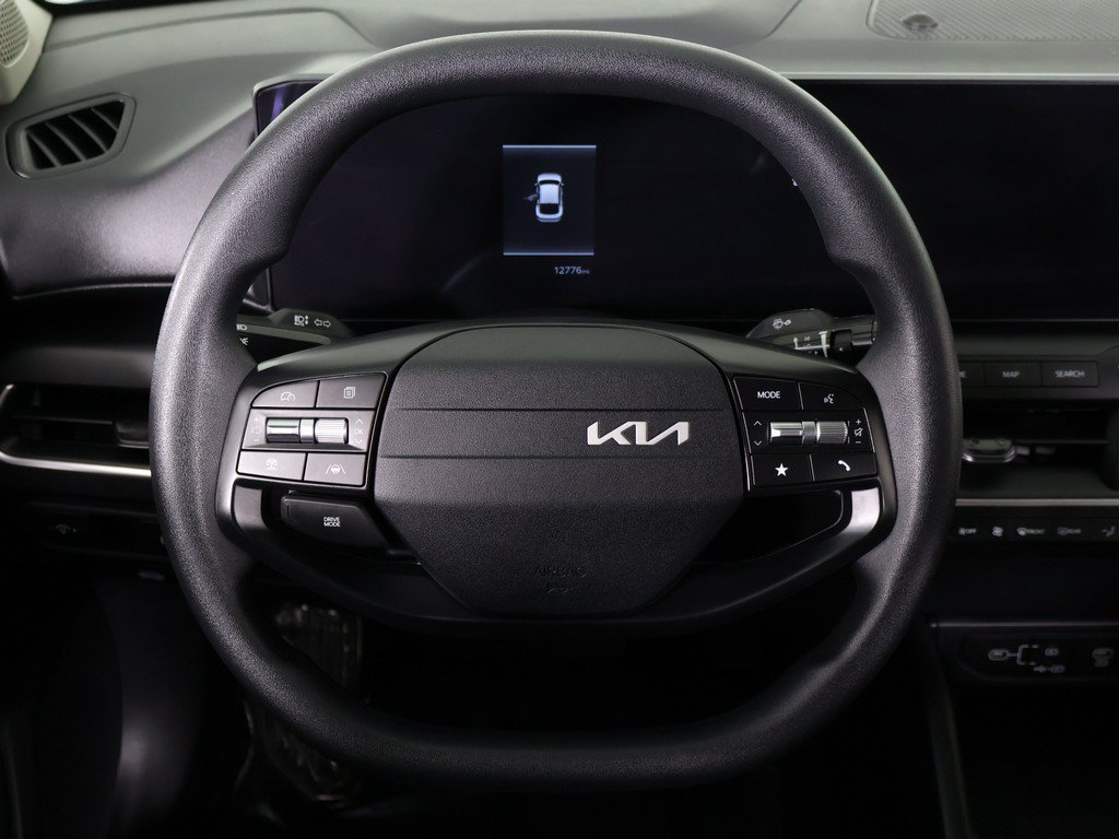 Certified 2025 Kia K4 FWD image 36