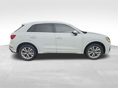 Used 2022 Audi Q3 2.0T Premium Plus w/ Premium Plus Package image 8