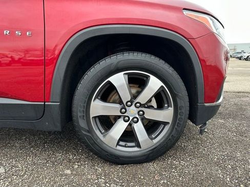 Used 2019 Chevrolet Traverse LT w/ LT Premium Package AWD/4WD image 11