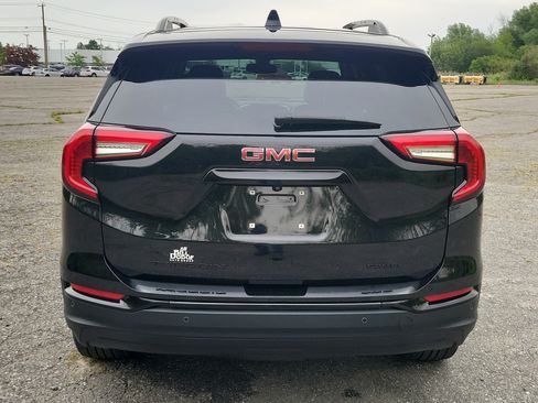 Used 2023 GMC Terrain SLT w/ Infotainment Package II AWD/4WD image 6