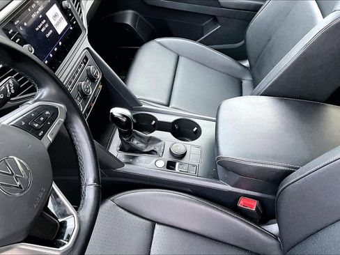 Used 2021 Volkswagen Atlas SE image 13