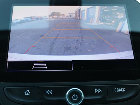 Used 2022 Chevrolet Malibu LT image 27