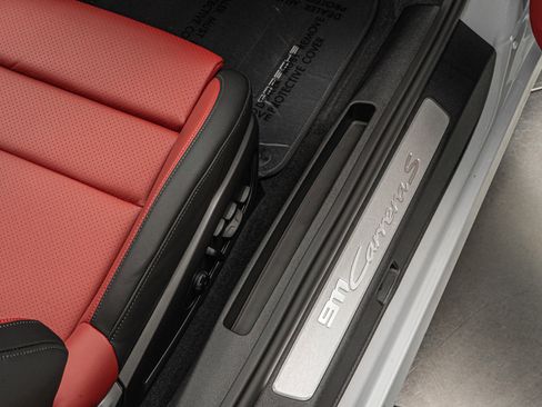 Used 2026 Porsche 911 Carrera S image 31