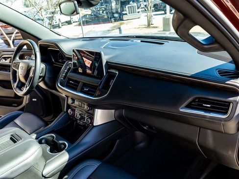 Used 2023 Chevrolet Tahoe Z71 w/ Off-Road Capability Package image 14