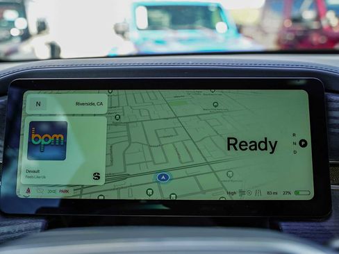 Used 2023 Rivian R1T Adventure image 23