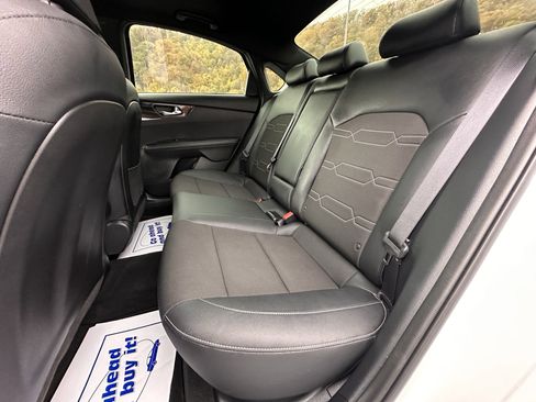 Used 2024 Kia Forte GT-Line w/ GT-Line Premium Package image 18