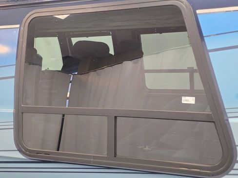 Used 1991 Dodge B2500 image 26