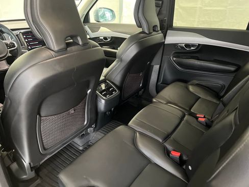 Used 2022 Volvo XC90 T5 Momentum w/ Climate Package AWD/4WD image 33