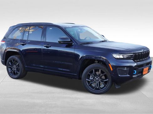Used 2023 Jeep Grand Cherokee 30th Anniversary AWD/4WD image 2