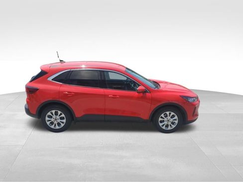 Used 2024 Ford Escape Active w/ Tech Pack #2 FWD image 7