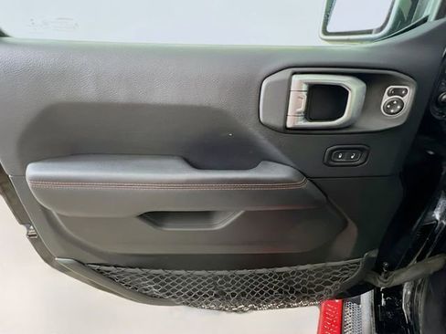 Used 2019 Jeep Wrangler Unlimited Rubicon w/ LED Lighting Group AWD/4WD image 30