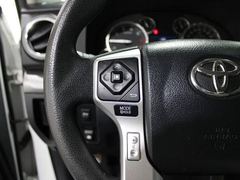 Used 2016 Toyota Tundra SR5 w/ SR5 Upgrade Package image 10