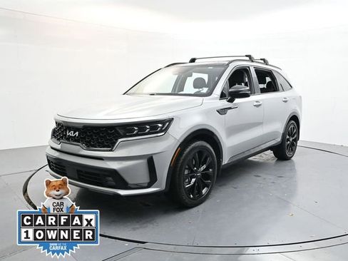 Used 2023 Kia Sorento SX image 3
