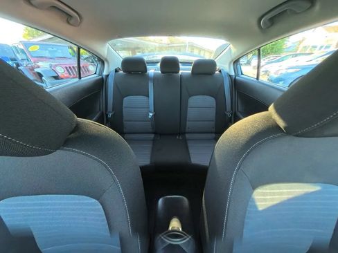 Used 2017 Kia Forte S FWD image 26