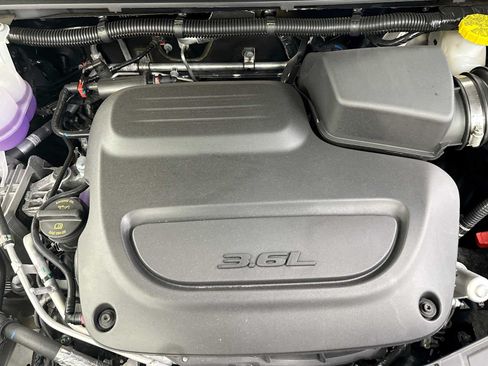 New 2026 Chrysler Pacifica Select w/ S Appearance Package FWD image 17