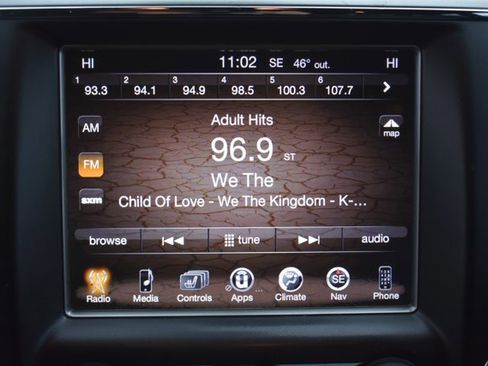 Used 2017 Jeep Grand Cherokee Altitude image 25