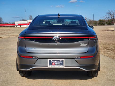 New 2026 Toyota Crown XLE image 8