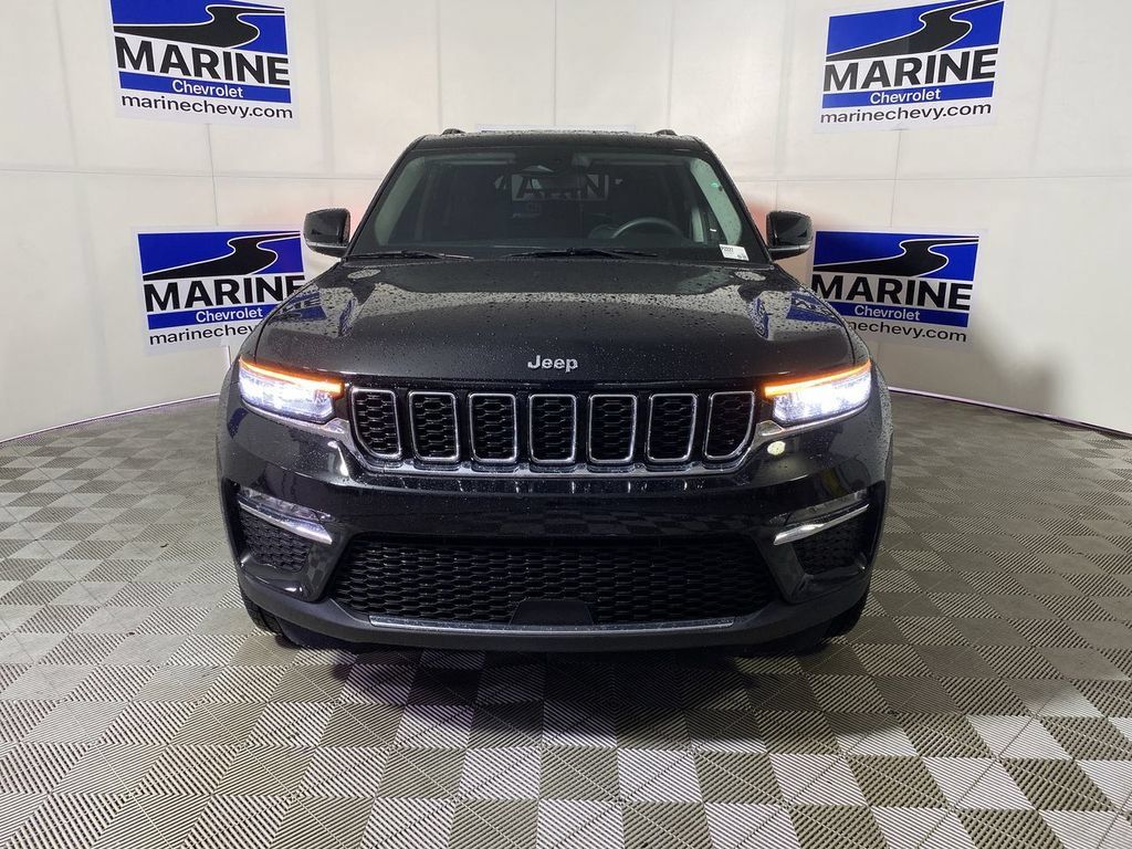 Used 2024 Jeep Grand Cherokee Limited RWD image 15