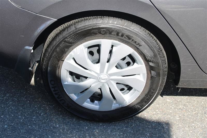 Used 2025 Nissan Versa S w/ Trunk Package FWD image 8