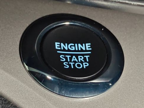 Used 2023 Ford Explorer XLT w/ Equipment Group 202A AWD/4WD image 12
