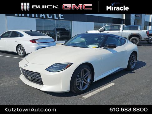 Used 2025 Nissan Z Sport w/ Floor Mat Package RWD image 1