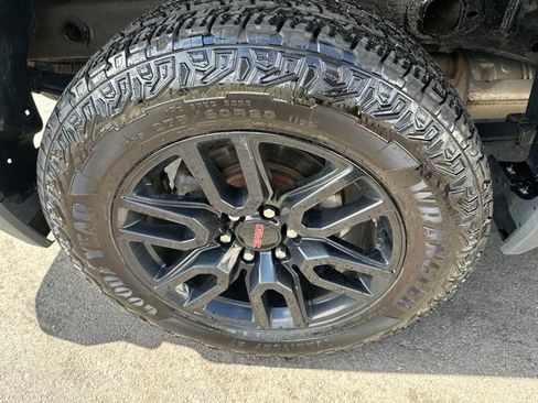 Used 2023 GMC Sierra 1500 Elevation AWD/4WD image 10