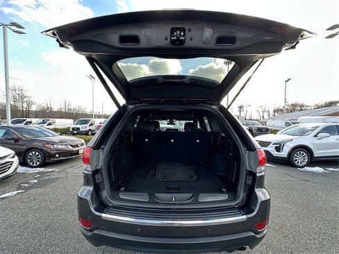 Used 2018 Jeep Grand Cherokee Limited image 41