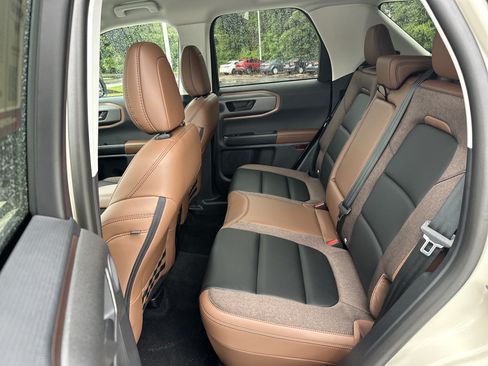 Used 2025 Ford Bronco Sport Outer Banks w/ Outer Banks Tech Package+ AWD/4WD image 31
