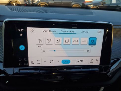 Certified 2026 Volkswagen Atlas Cross Sport SEL R-Line image 21