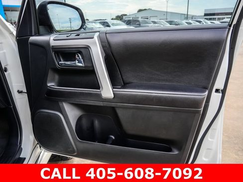 Used 2017 Toyota 4Runner Limited AWD/4WD image 47