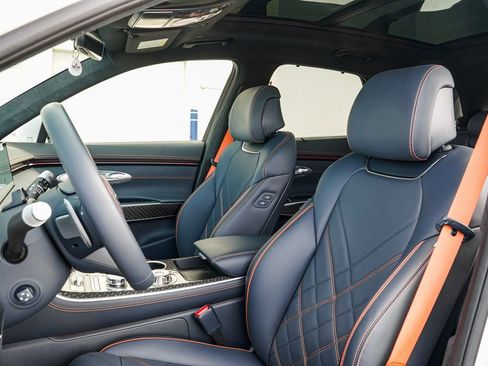 Used 2026 Genesis GV70 3.5T Sport Prestige image 16