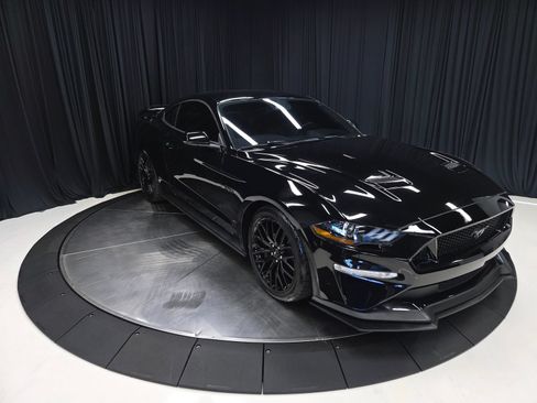 Used 2020 Ford Mustang GT Premium w/ GT Performance Package RWD image 7