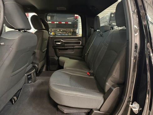 Used 2025 RAM 2500 Big Horn AWD/4WD image 33