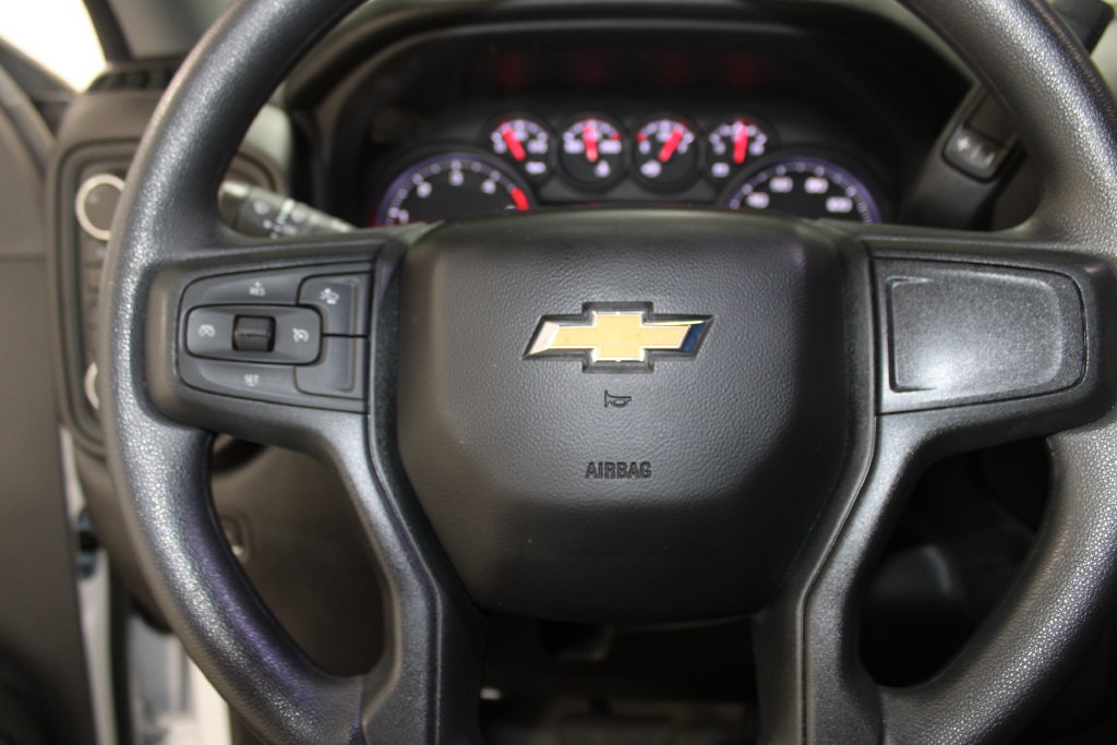 Used 2025 Chevrolet Silverado 2500 Custom w/ Custom Value Package AWD/4WD image 18