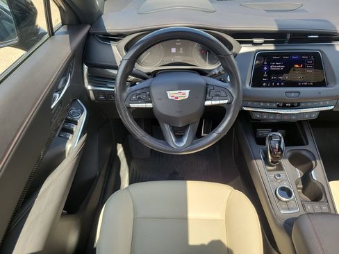 Used 2020 Cadillac XT4 Sport AWD/4WD image 11