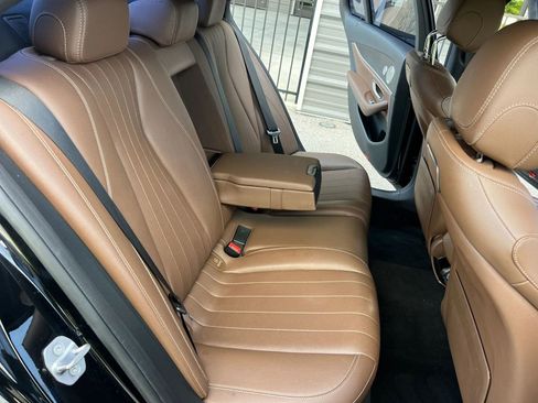 Used 2018 Mercedes-Benz E 300 image 12