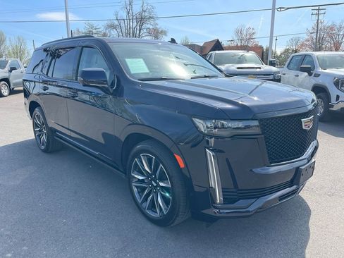 Used 2024 Cadillac Escalade Sport Platinum image 7