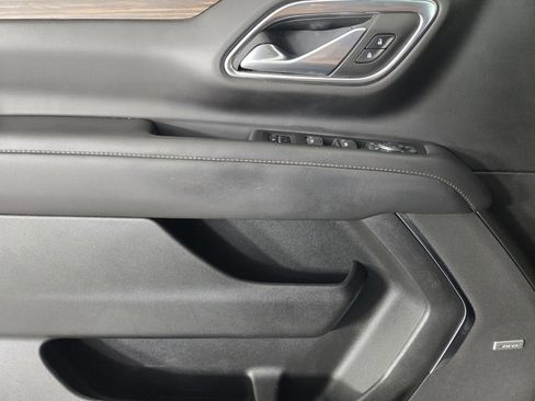 Used 2023 Chevrolet Tahoe High Country AWD/4WD image 23