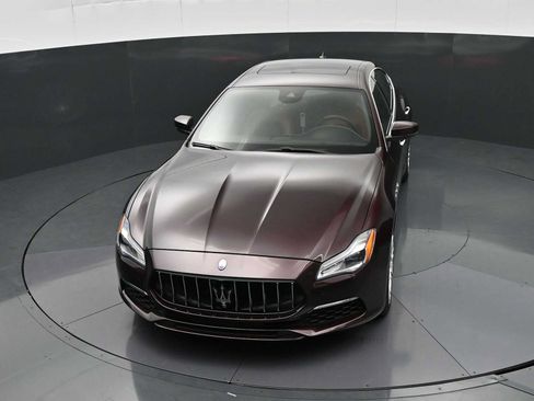 Used 2018 Maserati Quattroporte S GranLusso RWD image 36
