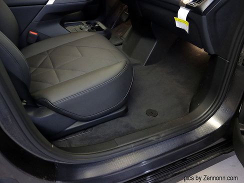 Used 2026 BMW iX xDrive45 w/ Premium Package image 38