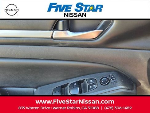 Used 2022 Nissan Altima 2.5 SV image 30