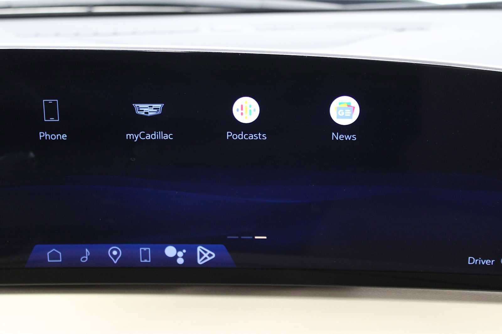 Used 2024 Cadillac XT4 Premium Luxury w/ Cold Weather Package AWD/4WD image 28