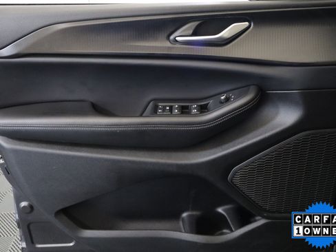 Used 2024 Jeep Grand Cherokee L Laredo image 34