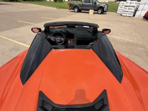 Used 2021 Chevrolet Corvette Stingray Premium Conv w/ Z51 Performance Package RWD image 11