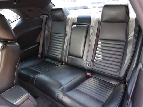 Used 2012 Dodge Challenger R/T Plus RWD image 19